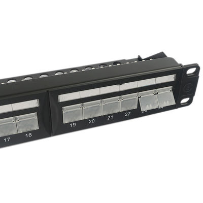 tableau de connexions non protégé de la clef de voûte 1U 24 gauche RJ45 trapézoïdal antipoussière