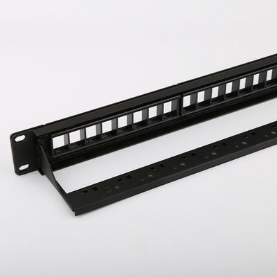 1 tableau de connexions gauche du cadre 24 vides de RU Network Patch Panel C5e a déchargé