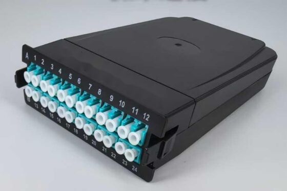 24 cœurs MPO-LC MTP-LC SM OM3 OM4 Om5 cassettes de sortie Modules en plastique